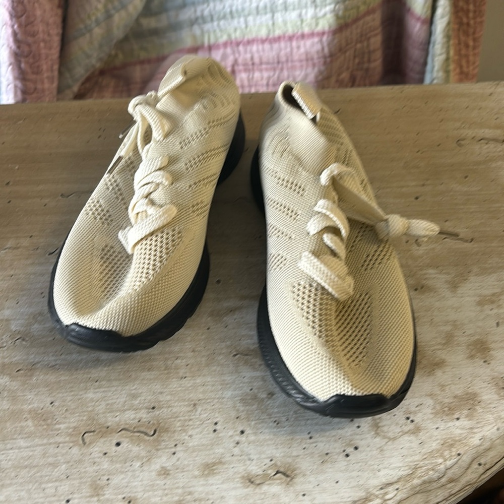 New water shoes